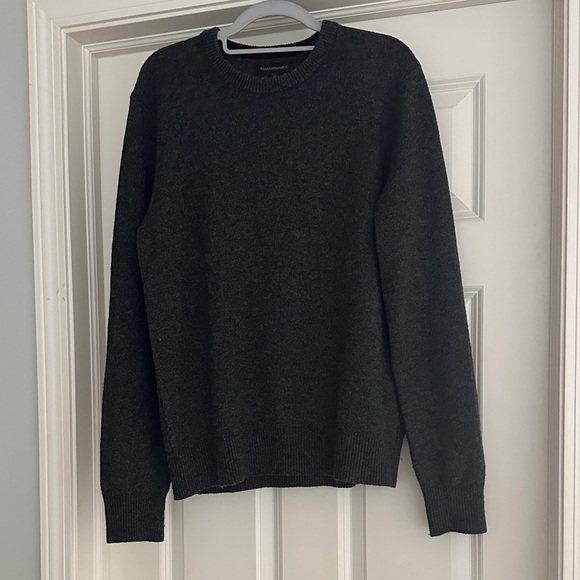 Banana Republic Other - Banana Republic Men's Crewneck Sweater in Charcoal
